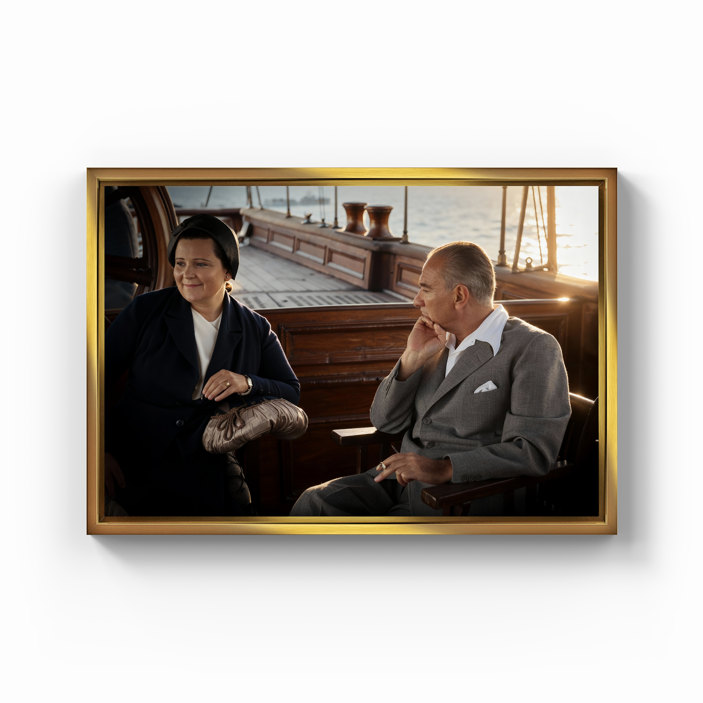 Afet İnan ve Atatürk - Kanvas Tablo