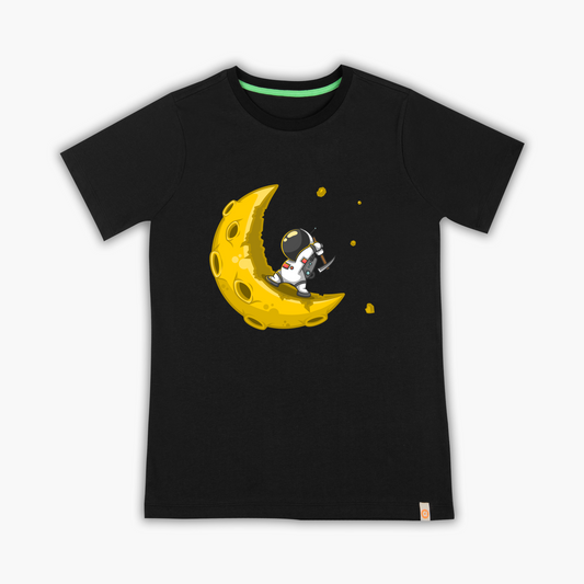 Stranger on the moon - T-Shirt