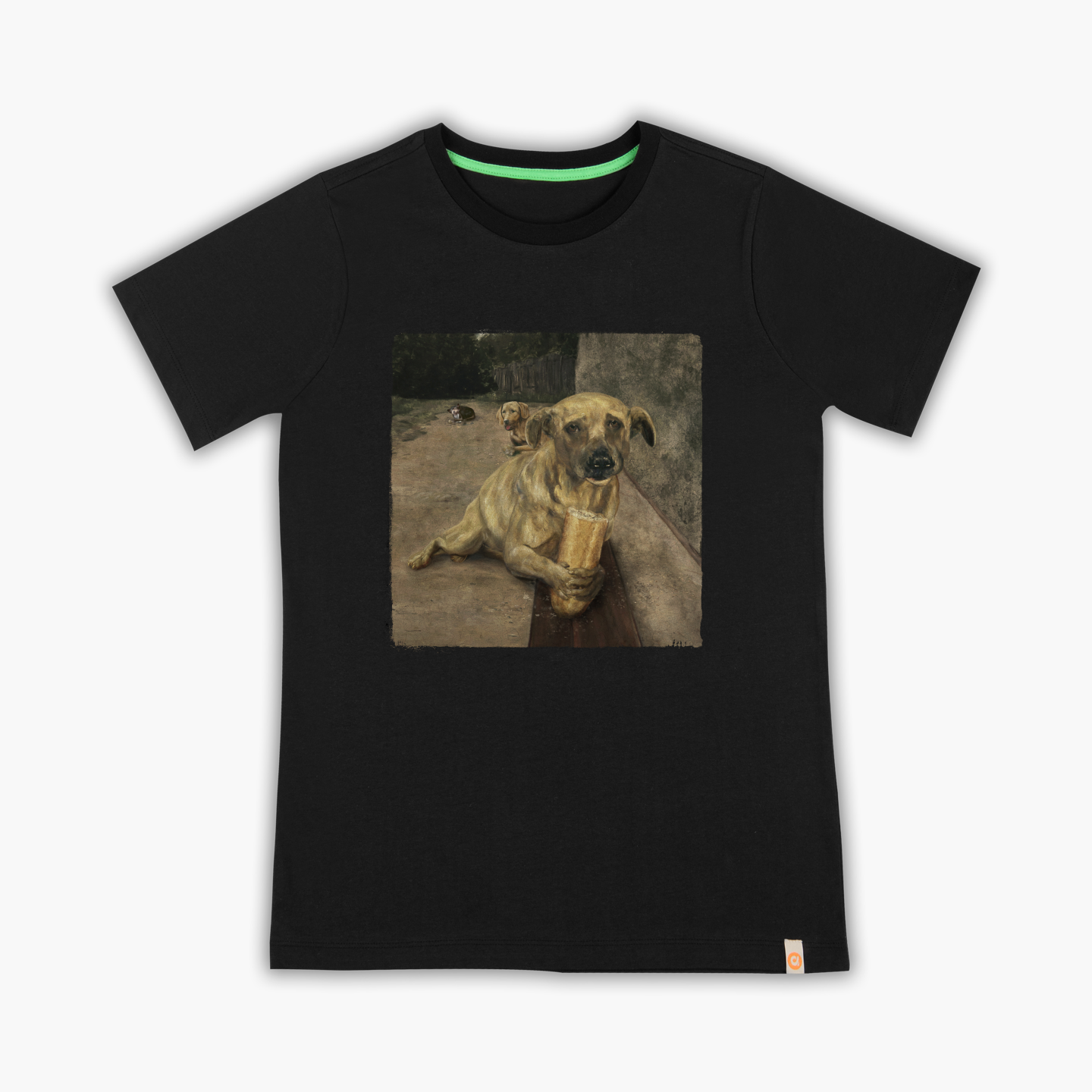 poor dog eating bread - T-Shirt